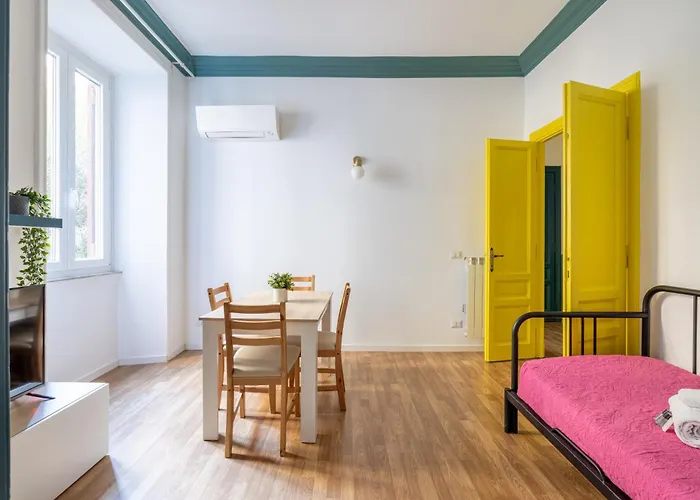 Vatican Cozy - Giuliana *